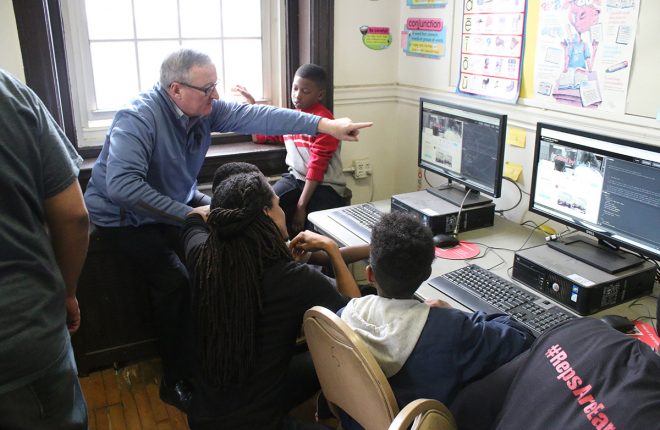 Mayor Jim Kenney visits rec center