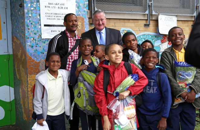 Mayor Kenney with Gideon students