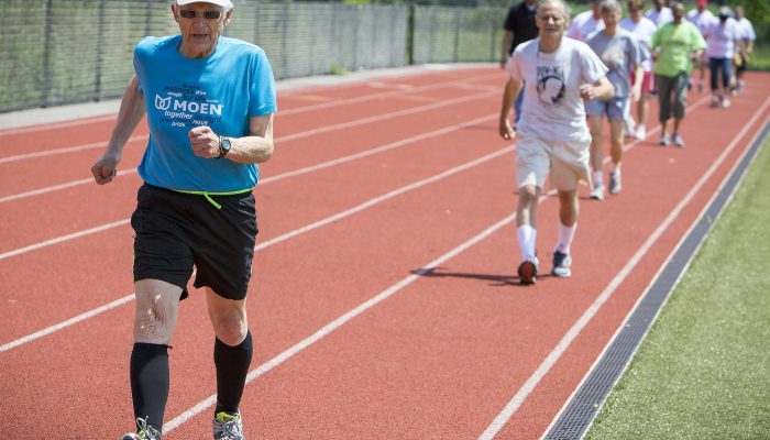 Contestants running the track