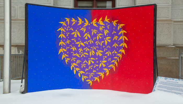 The Philadelphia COVID-19 memorial artwork depicting birds within a heart