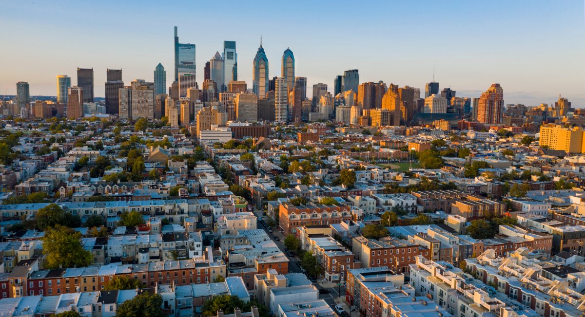 the city of philadelphia skyline