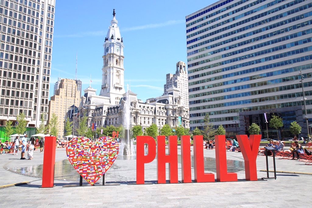 The I heart Philly sculpture at LOVE Park