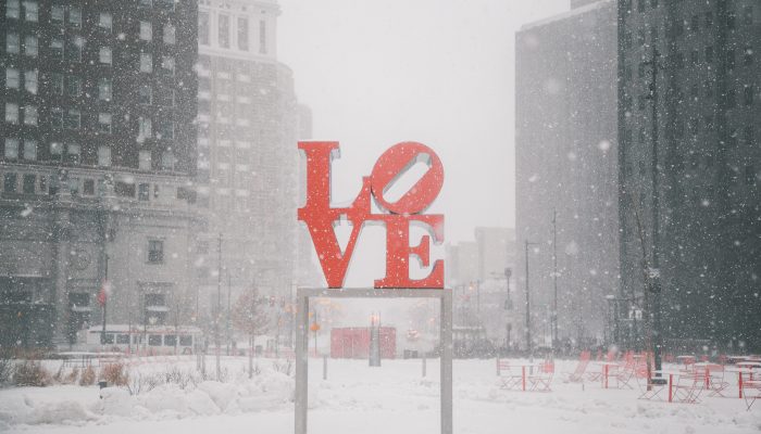 Sinal LOVE Park no inverno