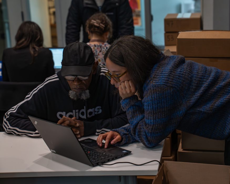 Philadelphia resident receives assistance from a Digital Navigator