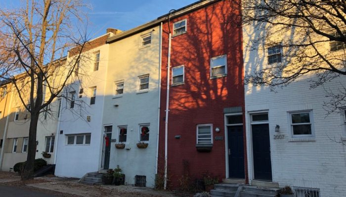Row homes in a Philly neighborhood.