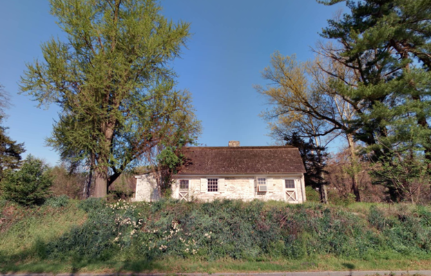 Contemporary photograph of the cottage as seen from Martin Luther King Drive.