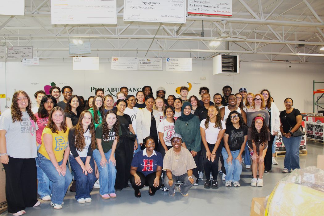 Cohort of MIP interns posing at Philabundance.