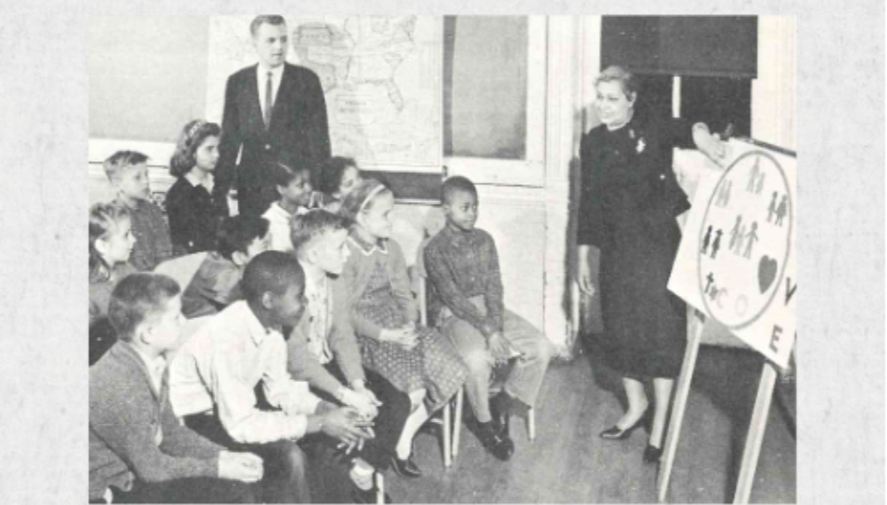 Old photo of children and teachers in a Philadelphia school classroom